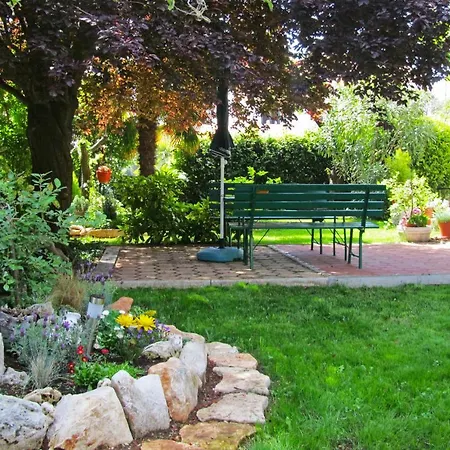 With Parking Space - 2285 波雷奇