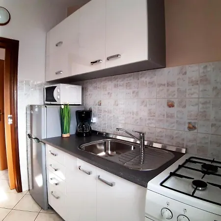 Apartment With A Parking Space - 2285 Porec