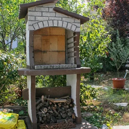 With Parking Space - 2285 Lägenhet